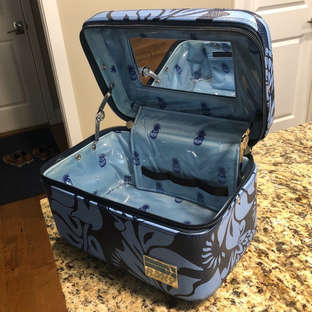 Roxy Train Case | Roxy Cosmetics Case